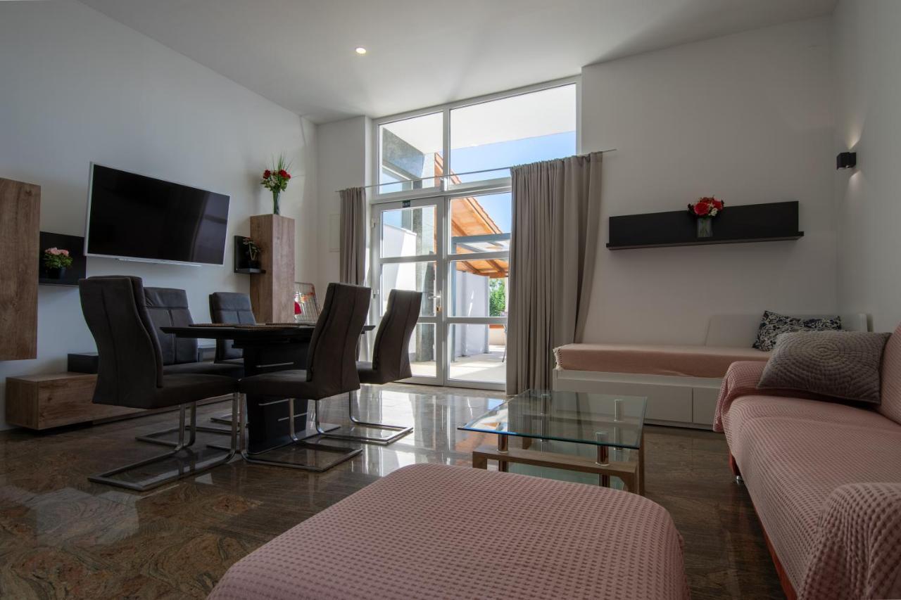 בטינה Apartments Lantina מראה חיצוני תמונה
